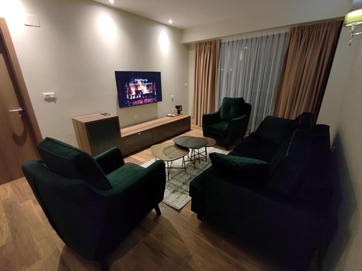 ולס Glorius Hotel מראה חיצוני תמונה